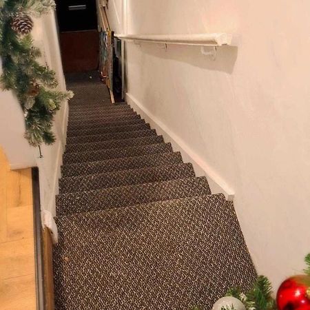 ロンドン Camden Town Bed & Breakfast エクステリア 写真