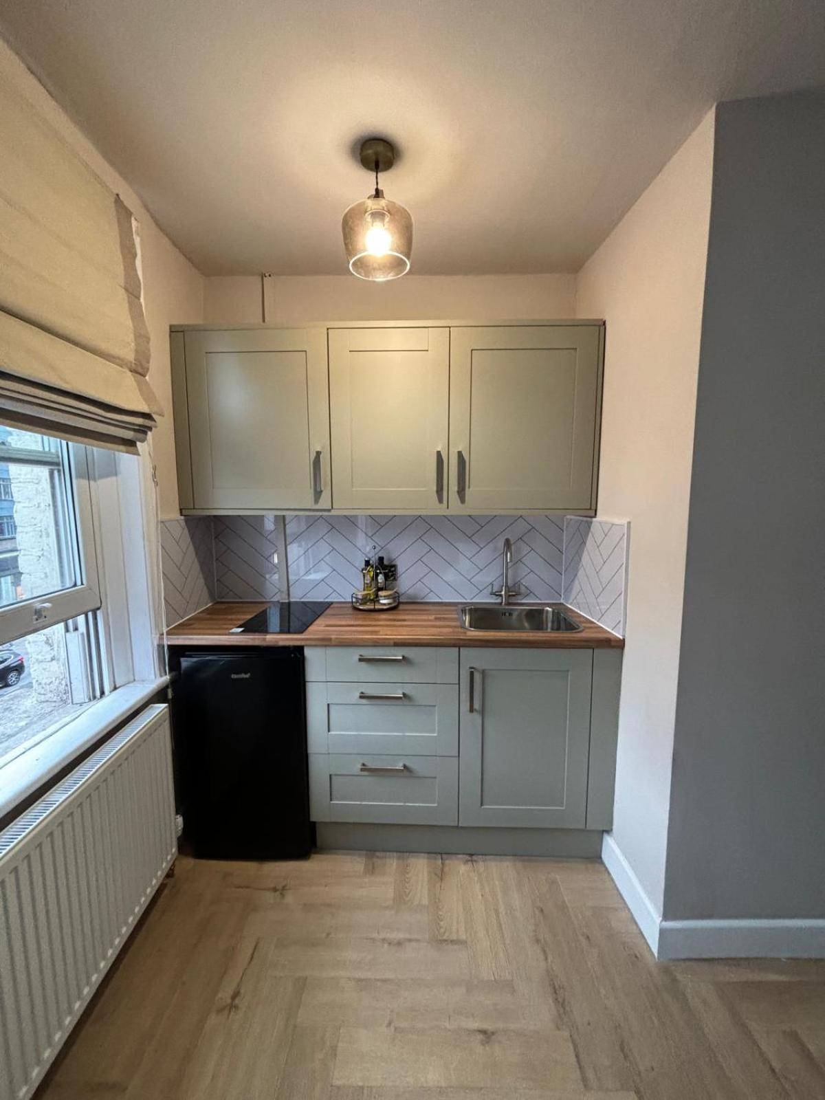 ロンドン Camden Town Bed & Breakfast エクステリア 写真